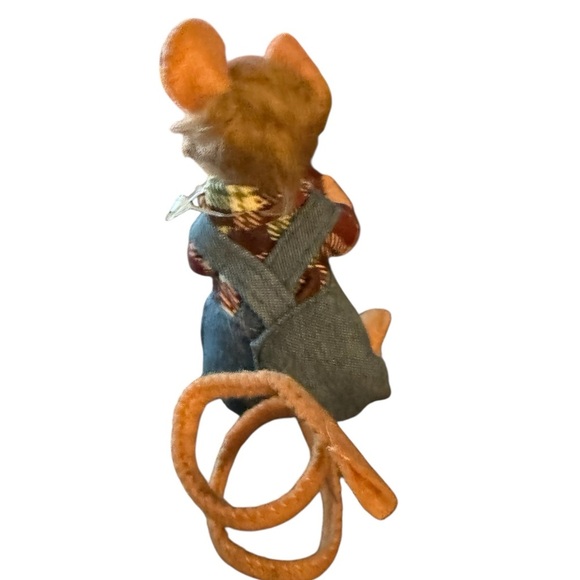 🐭 Annalee Fall Harvest Mouse with Apple – 5” - Picture 4 of 7